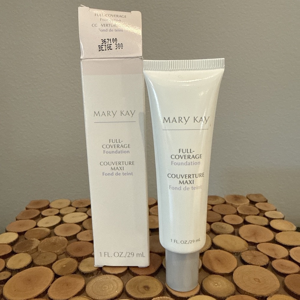 Mary Kay FULL Coverage Foundation Gray Cap BEIGE 300 #367100